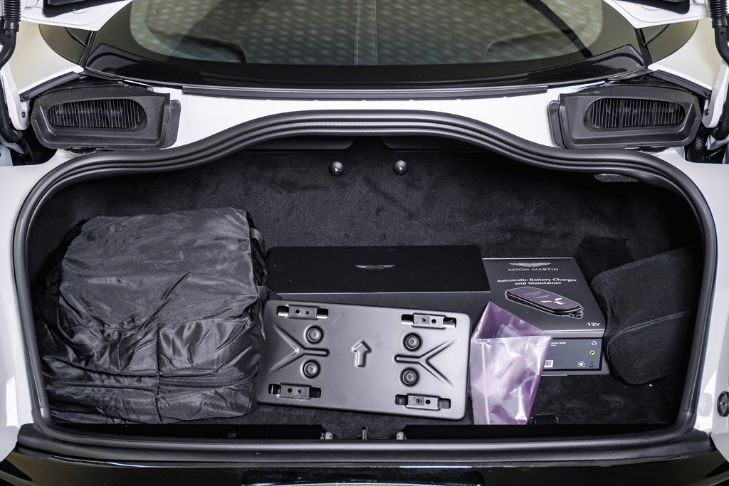 New 2025 Aston Martin DB12 Coupe image 28