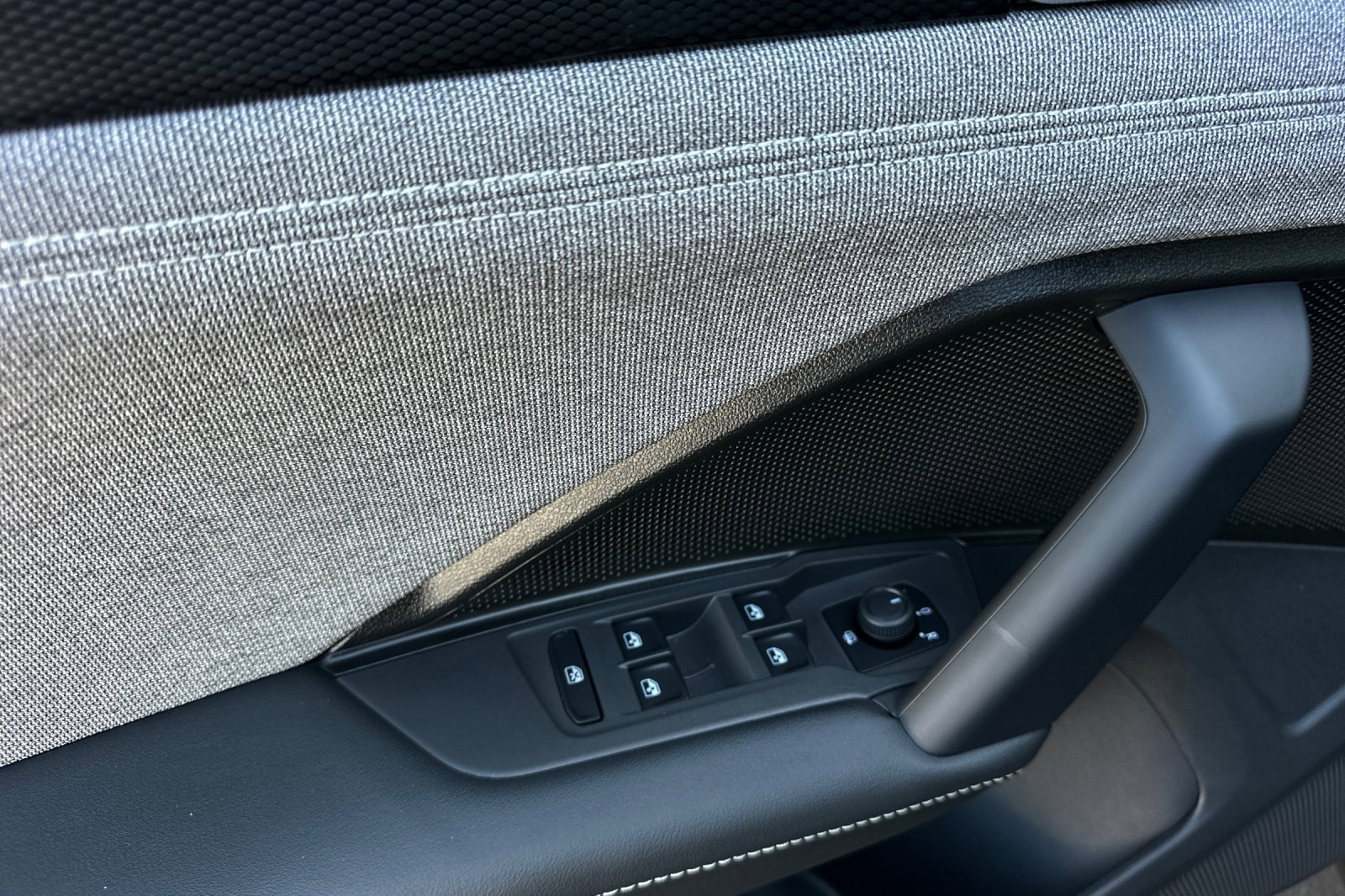 New 2025 Volkswagen Tiguan S image 9