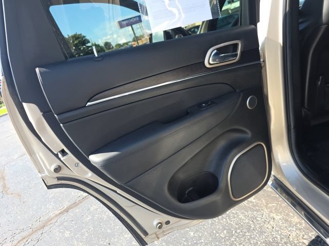 Used 2014 Jeep Grand Cherokee Summit AWD/4WD image 36