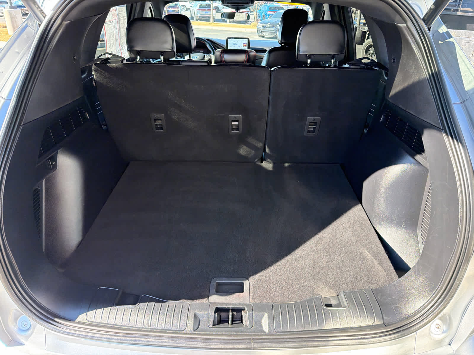 Used 2024 Ford Escape ST-Line image 11