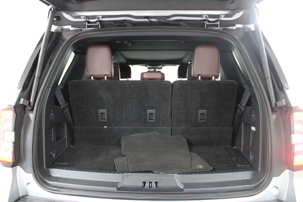 Used 2024 Ford Expedition Limited image 16
