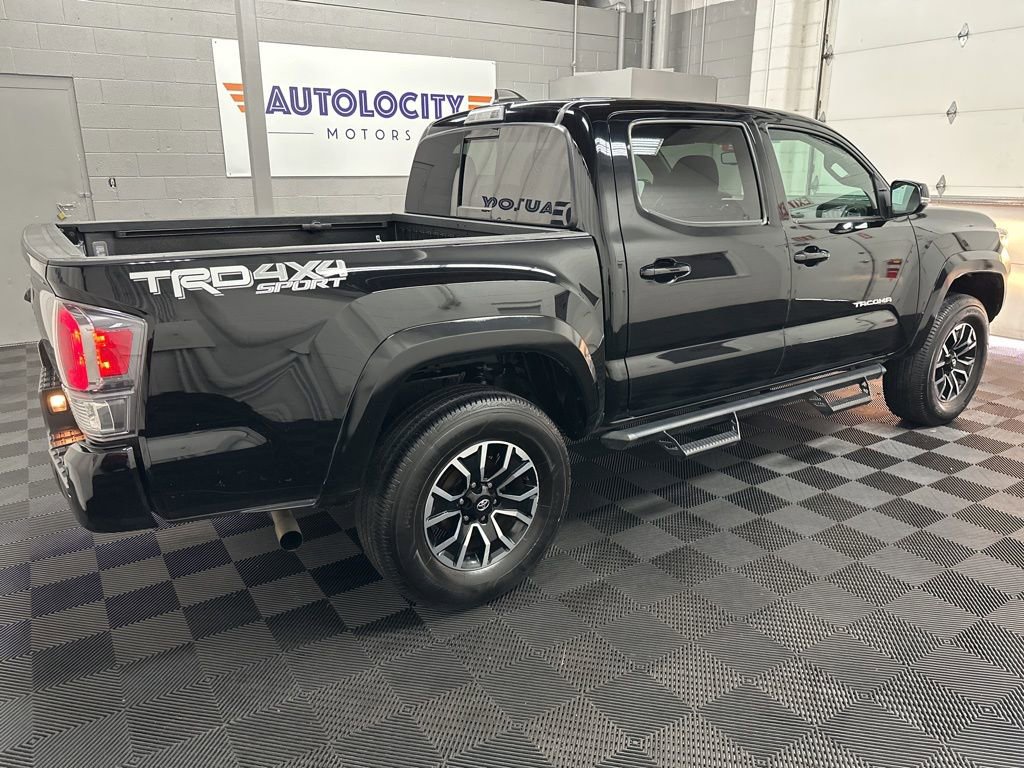 Used 2023 Toyota Tacoma TRD Sport w/ Technology Package image 10