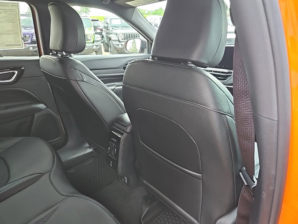 New 2026 Jeep Compass Latitude AWD/4WD image 76