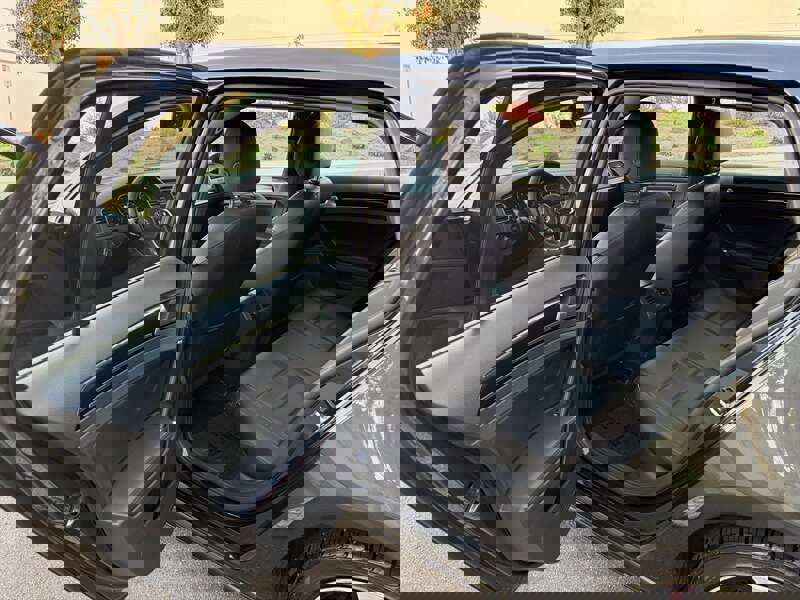 Used 2017 Volkswagen GTI SE image 25