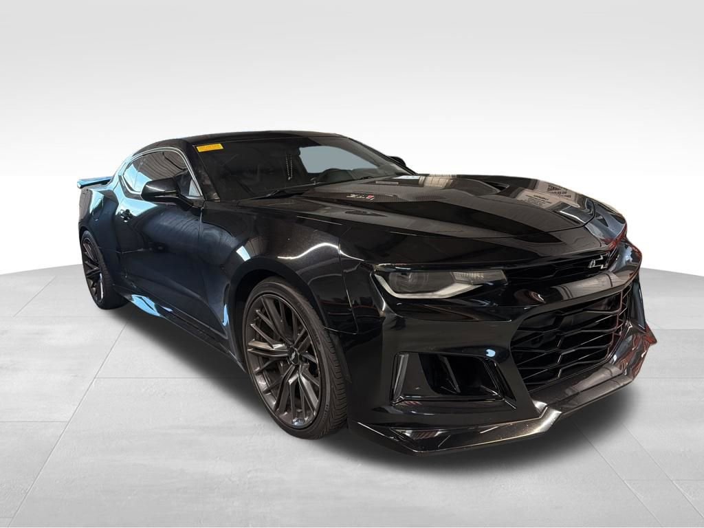 Used 2017 Chevrolet Camaro ZL1 image 3
