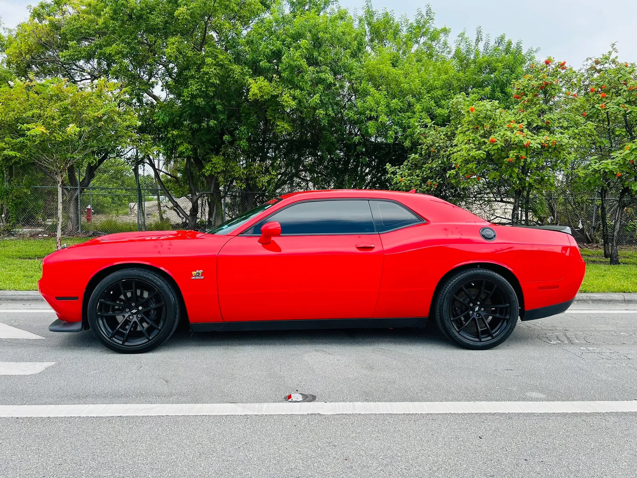 Used 2022 Dodge Challenger R/T Scat Pack w/ 1320 Plus Group RWD image 2