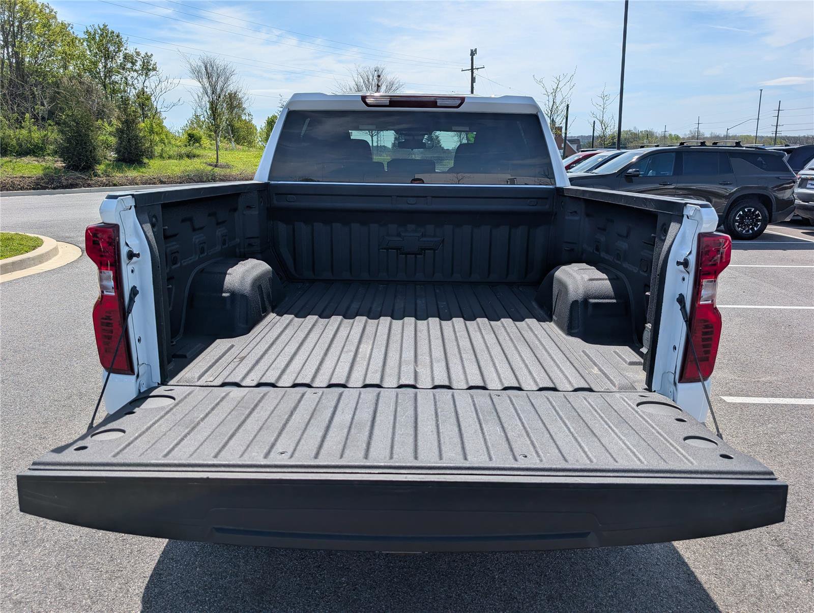 Used 2022 Chevrolet Silverado 1500 Custom w/ Rally Edition image 12