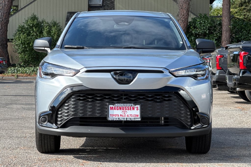 Certified 2025 Toyota Corolla Cross AWD Hybrid image 8