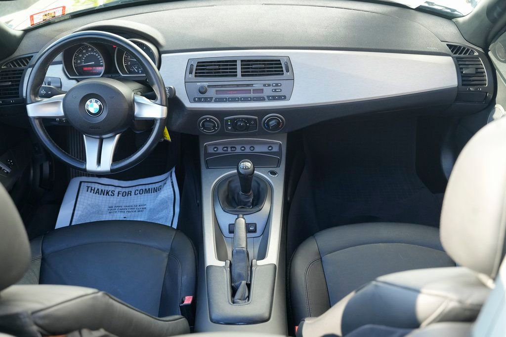 Used 2003 BMW Z4 2.5i image 28