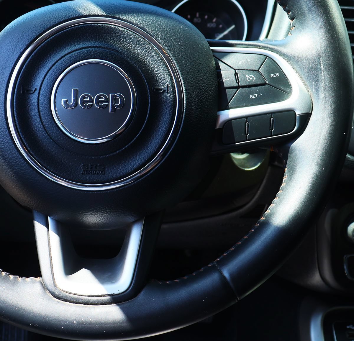 Used 2019 Jeep Compass Latitude FWD image 56