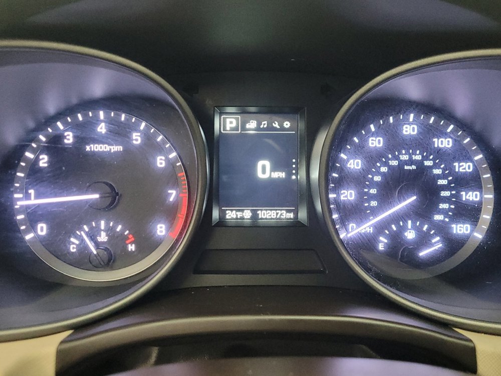 Used 2017 Hyundai Santa Fe Sport w/ Cargo Package image 23