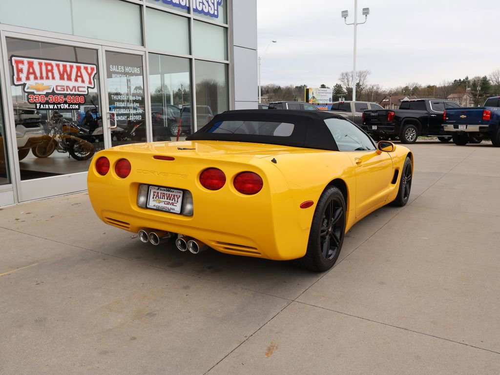 Used 2002 Chevrolet Corvette Convertible w/ Preferred Equipment Group2 RWD image 3