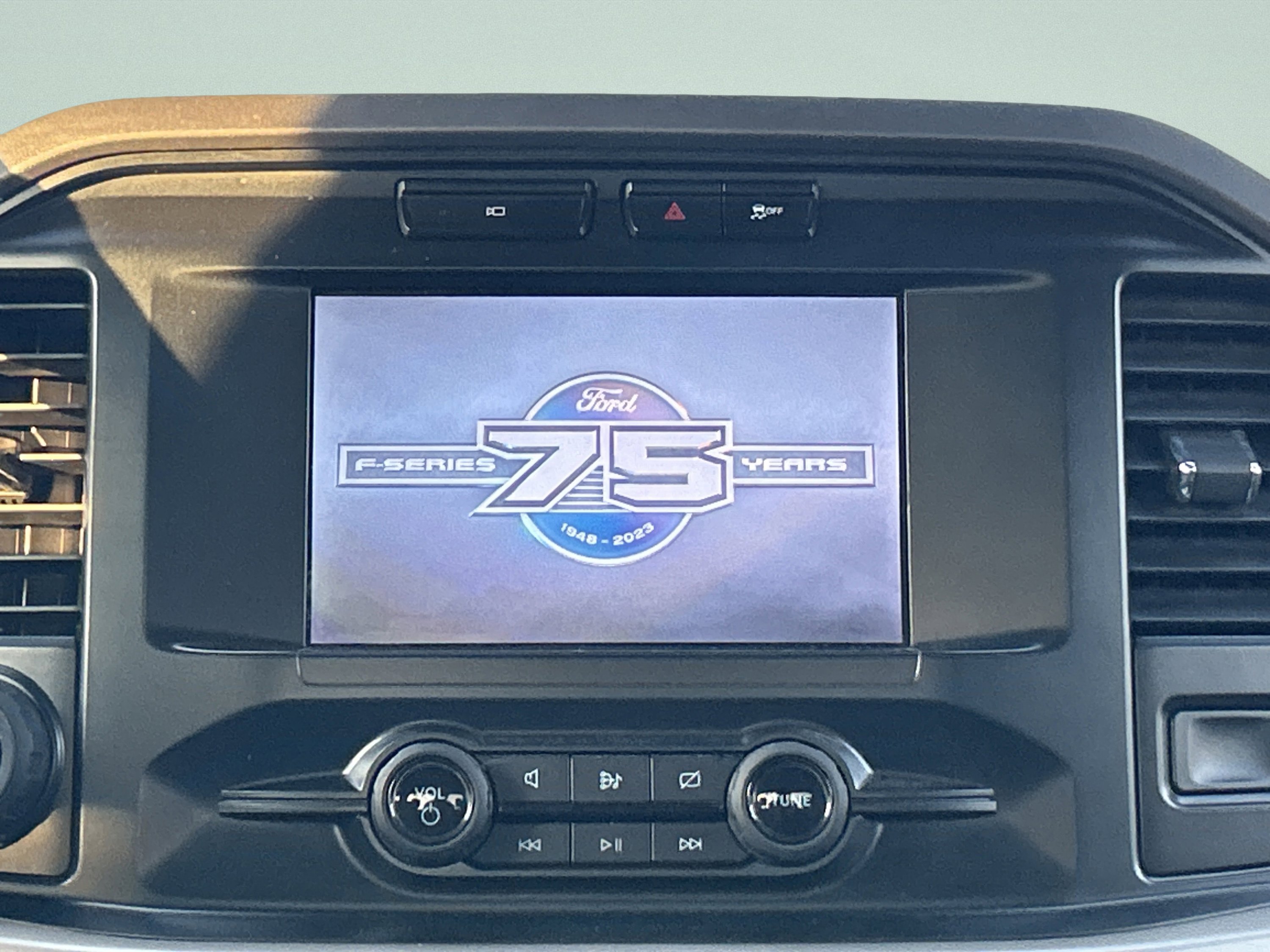 Used 2023 Ford F150 XLT w/ Trailer Tow Package image 18