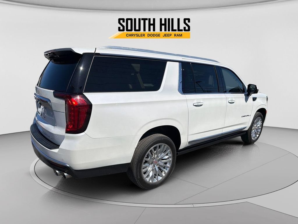Used 2024 GMC Yukon XL Denali AWD/4WD image 7
