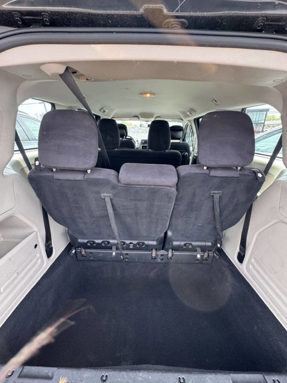 Used 2014 Dodge Grand Caravan American Value Package FWD image 17