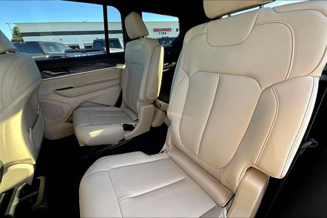 New 2025 Jeep Grand Cherokee L Limited image 10