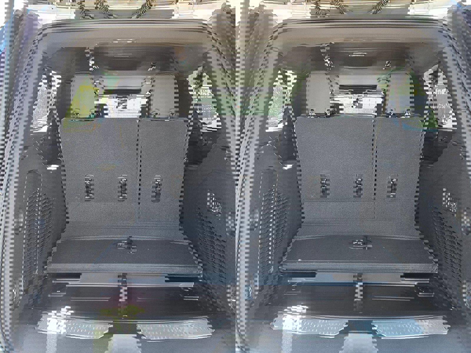 New 2026 GMC Yukon XL Denali w/ Sun & Power Step Package image 4