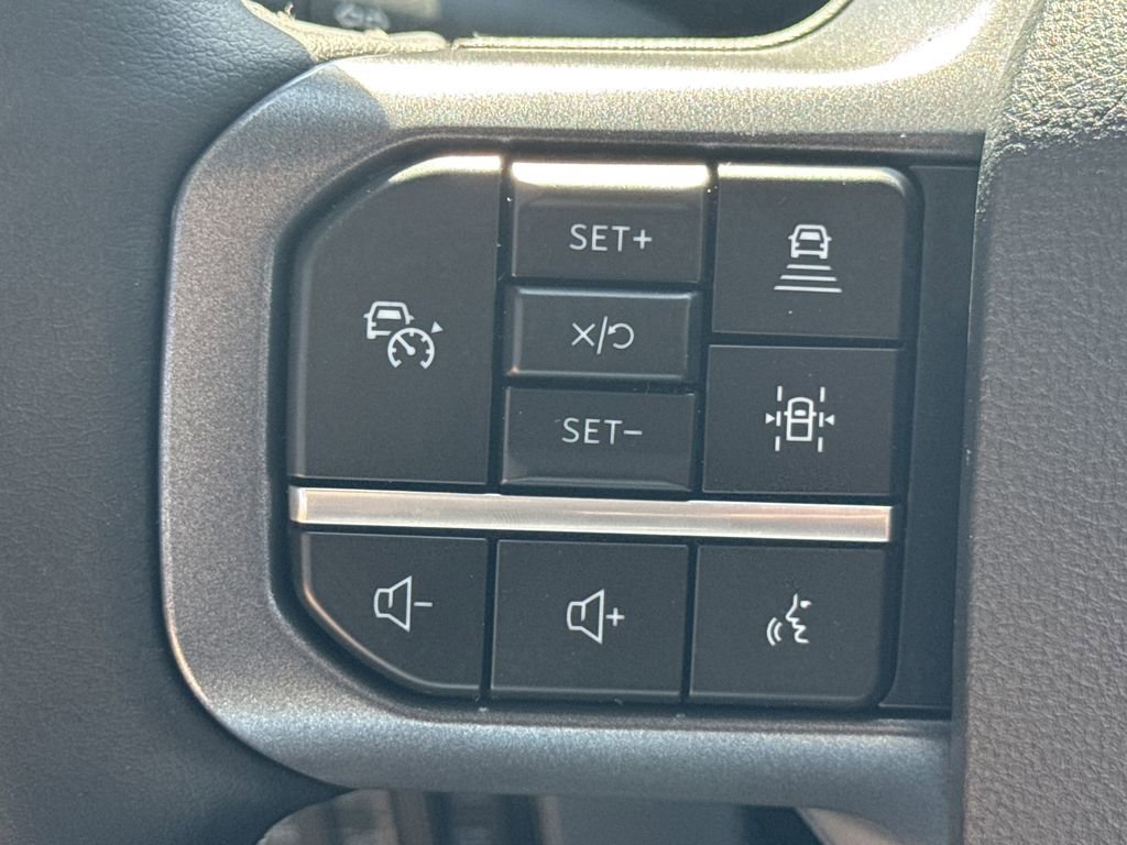 New 2026 Ford F350 Lariat w/ Black Appearance Package image 25