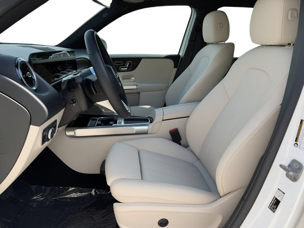 New 2026 Mercedes-Benz GLB 250 4MATIC image 6