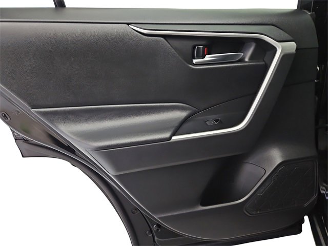 Used 2022 Toyota RAV4 XLE image 22