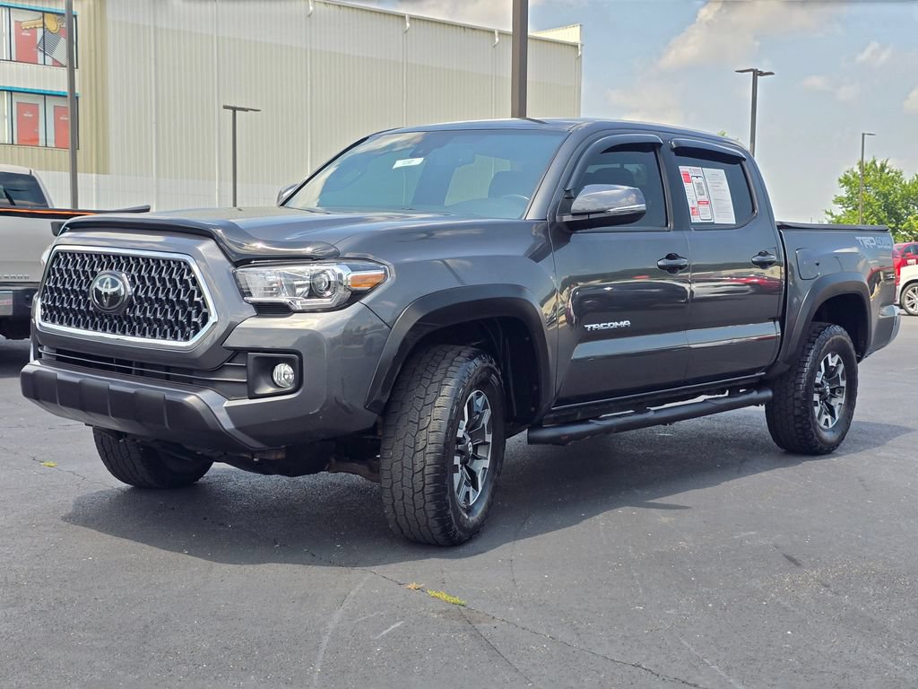 Used 2018 Toyota Tacoma TRD Off-Road AWD/4WD image 5