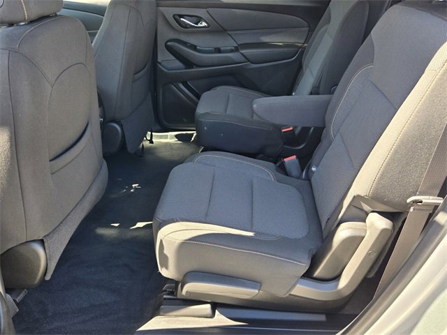 Used 2020 Chevrolet Traverse LT image 12