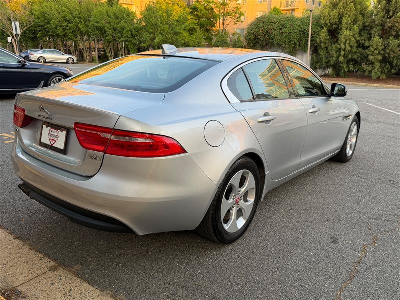 Used 2017 Jaguar XE Premium AWD/4WD image 11