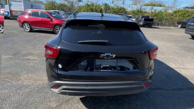 New 2026 Chevrolet Trax LT w/ Driver Confidence Package FWD image 9