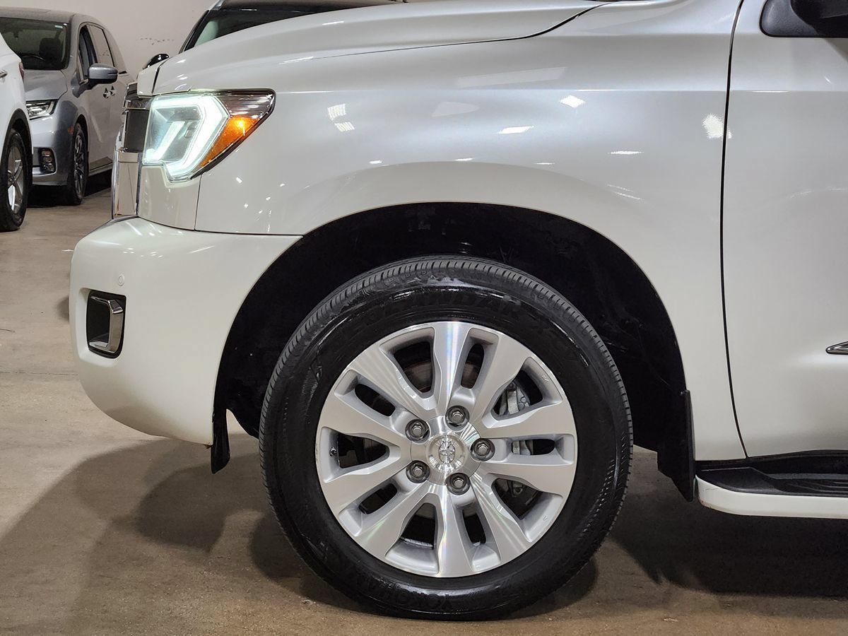 Used 2019 Toyota Sequoia Platinum RWD image 5