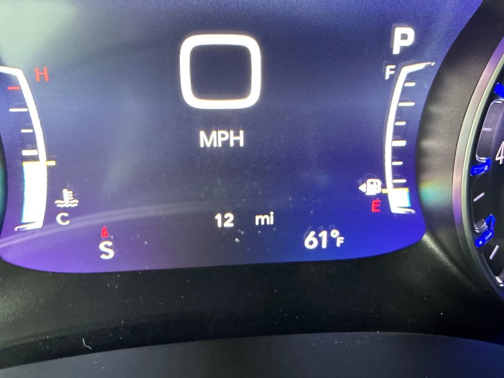 New 2026 Chrysler Pacifica Select AWD/4WD image 17