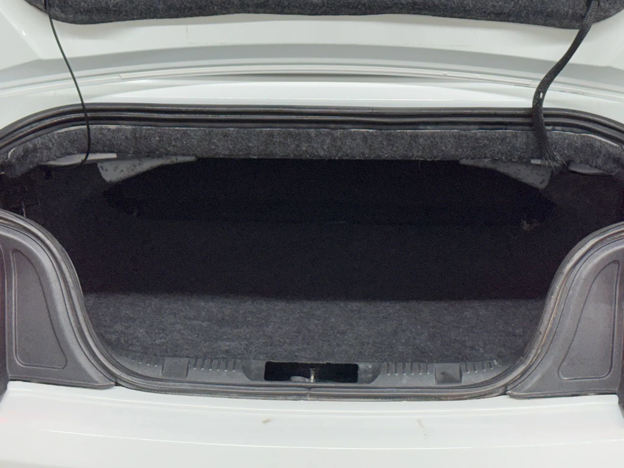 Used 2019 Ford Mustang Premium image 40