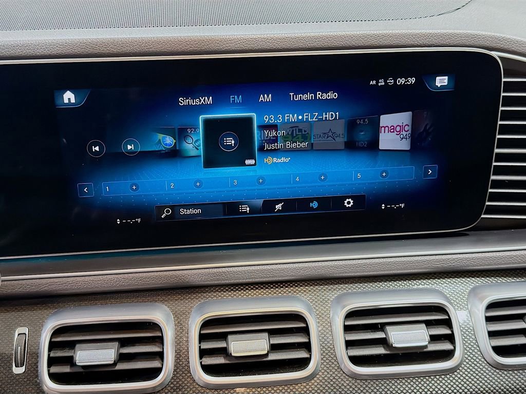 Used 2020 Mercedes-Benz GLE 350 4MATIC w/ 3rd Row Seat Package image 32