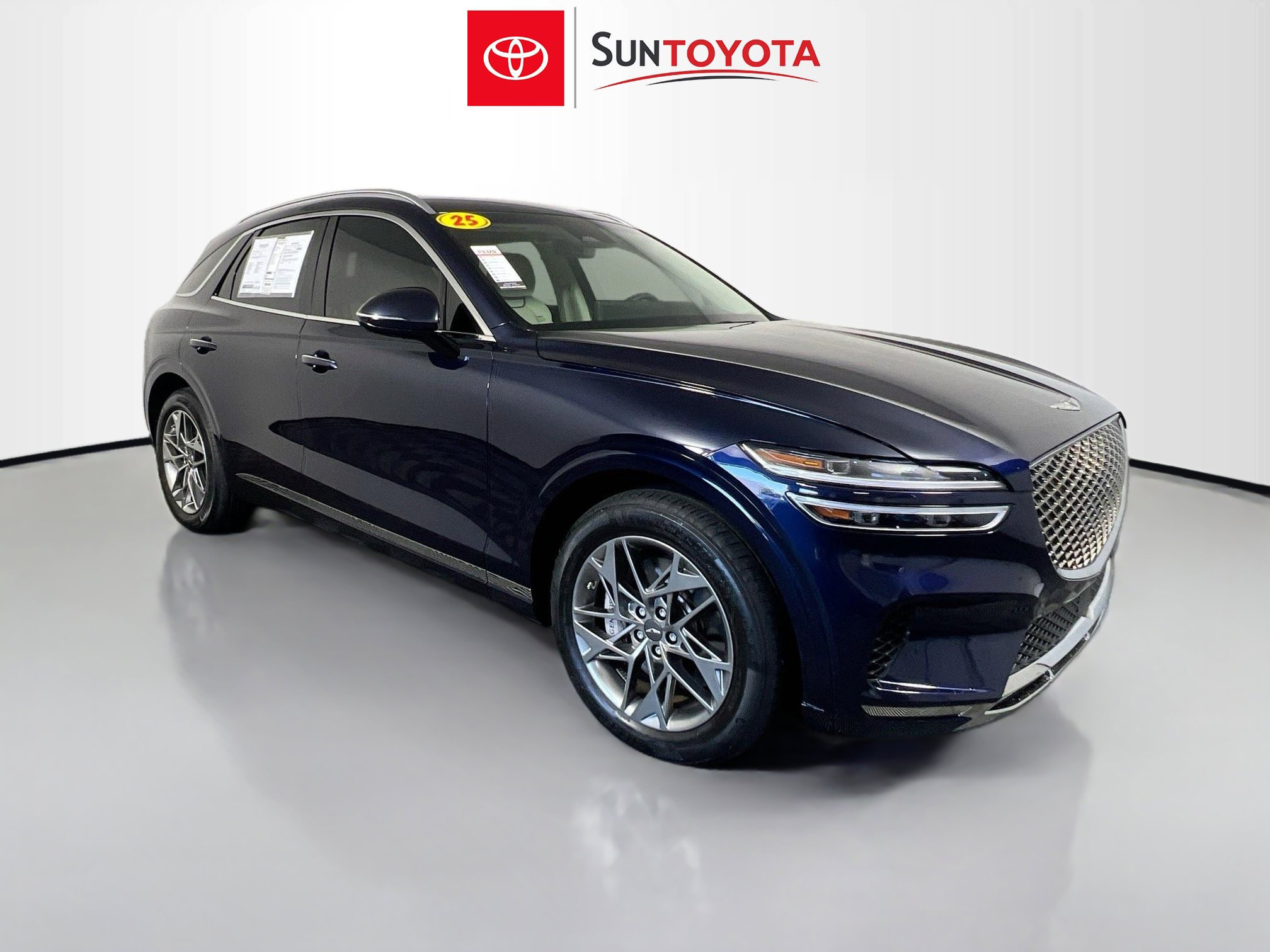 Used 2025 Genesis GV70 2.5T w/ Select Package AWD/4WD image 1