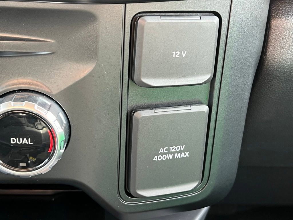 Used 2025 Ford F350 Lariat w/ Lariat Ultimate Package image 32
