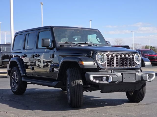 Used 2024 Jeep Wrangler Sahara image 16