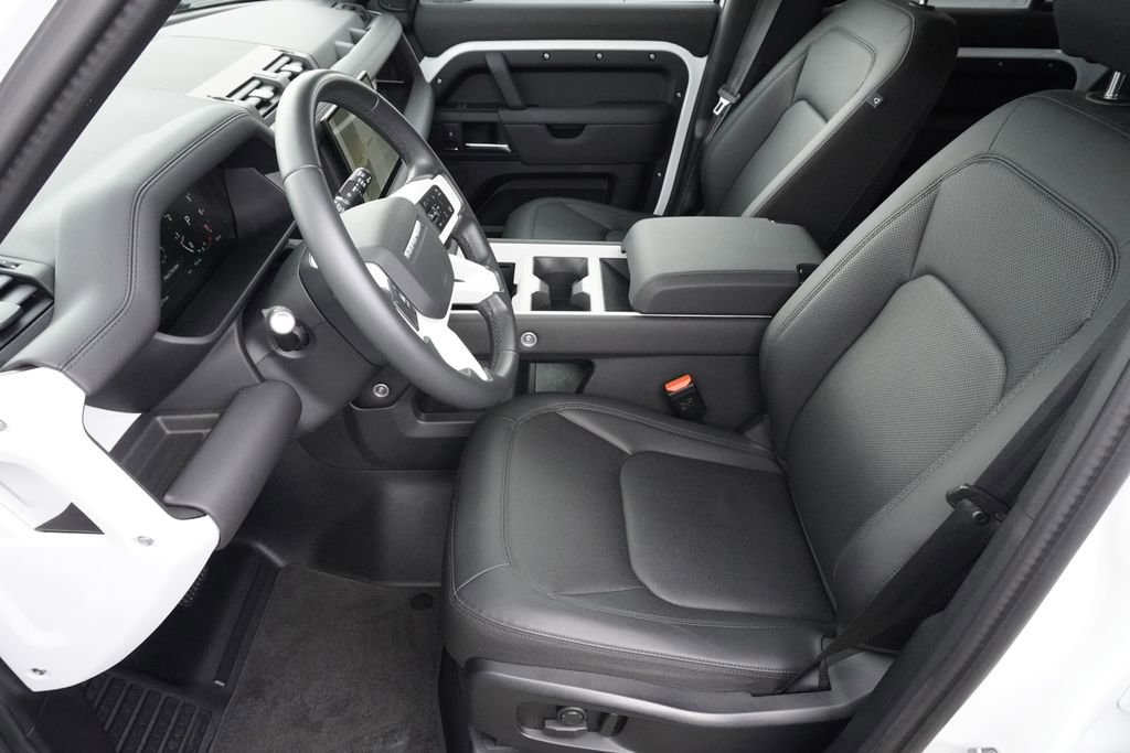 Used 2025 Land Rover Defender 110 S AWD/4WD image 19