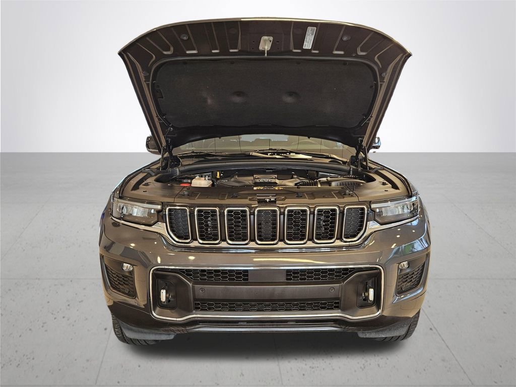 Used 2022 Jeep Grand Cherokee Overland image 4