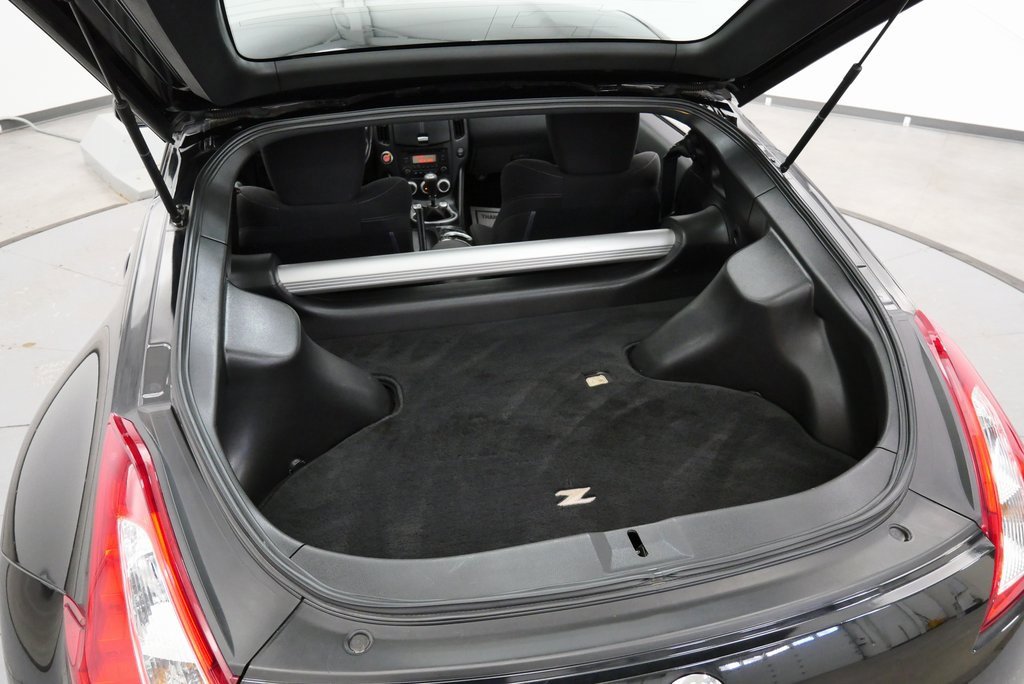 Used 2016 Nissan 370Z w/ Sport Package image 30