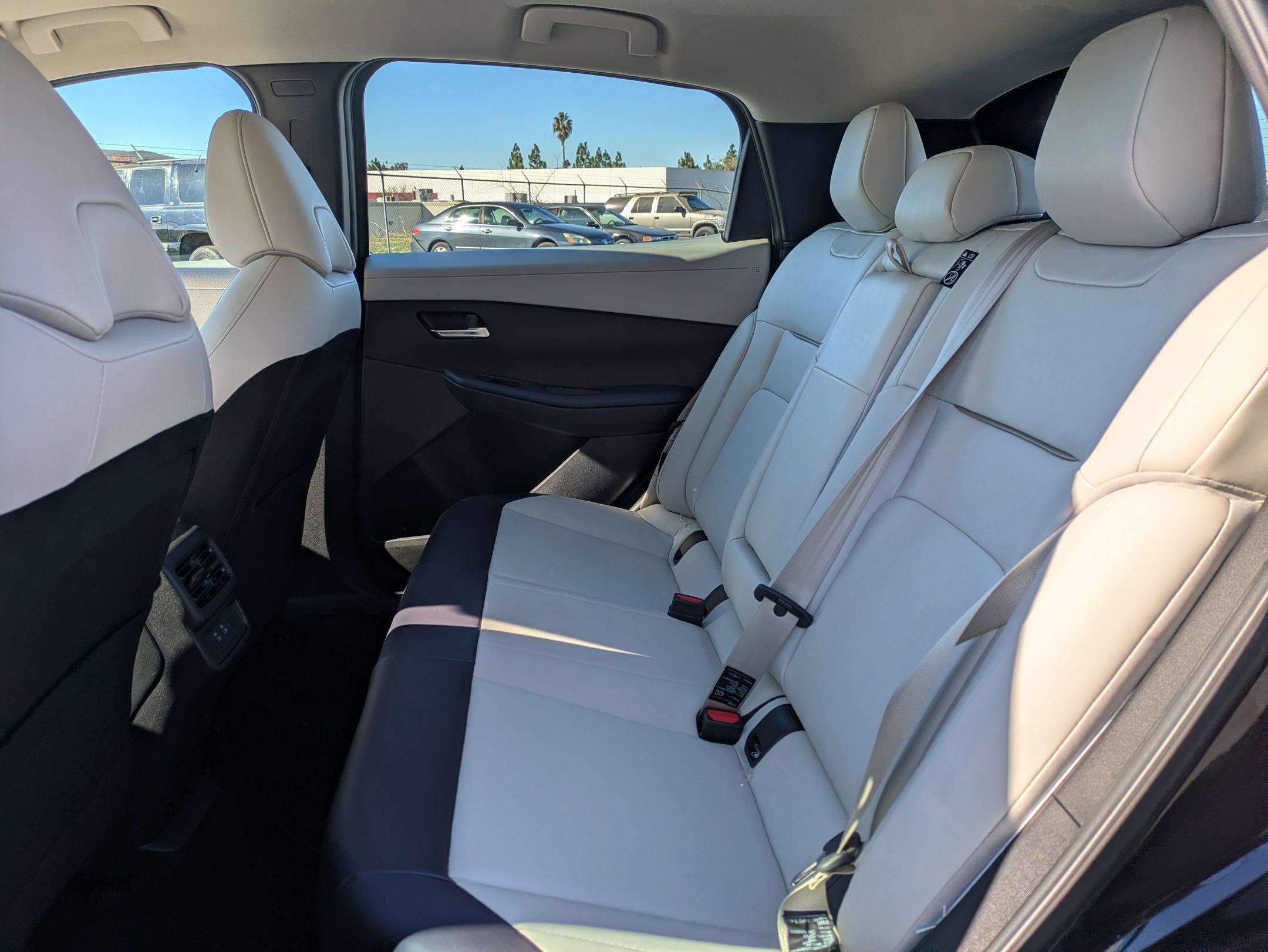 New 2026 Nissan Leaf SV+ w/ Floor Mat Package (SV+) image 8