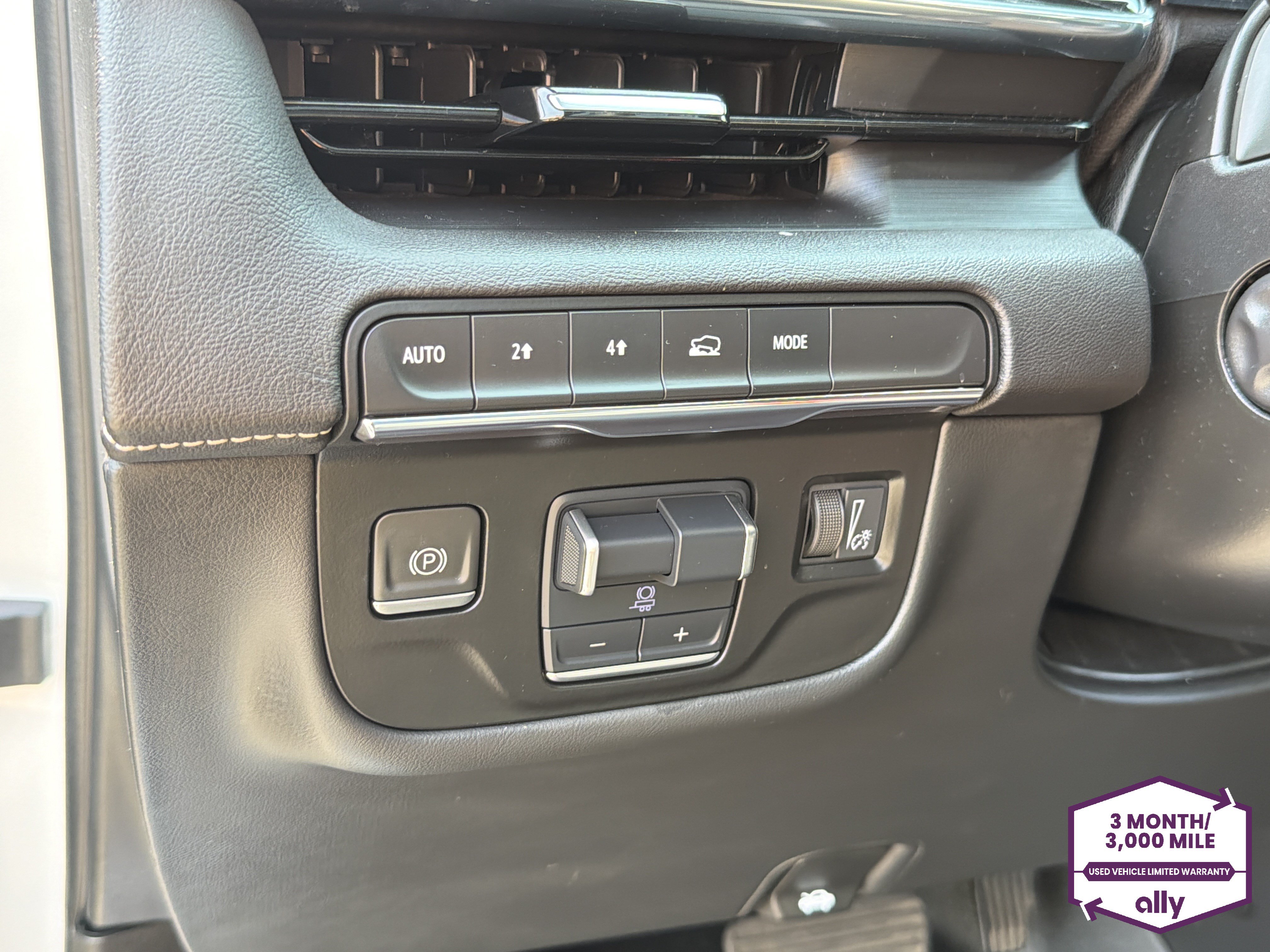 Used 2022 Cadillac Escalade Sport AWD/4WD image 17