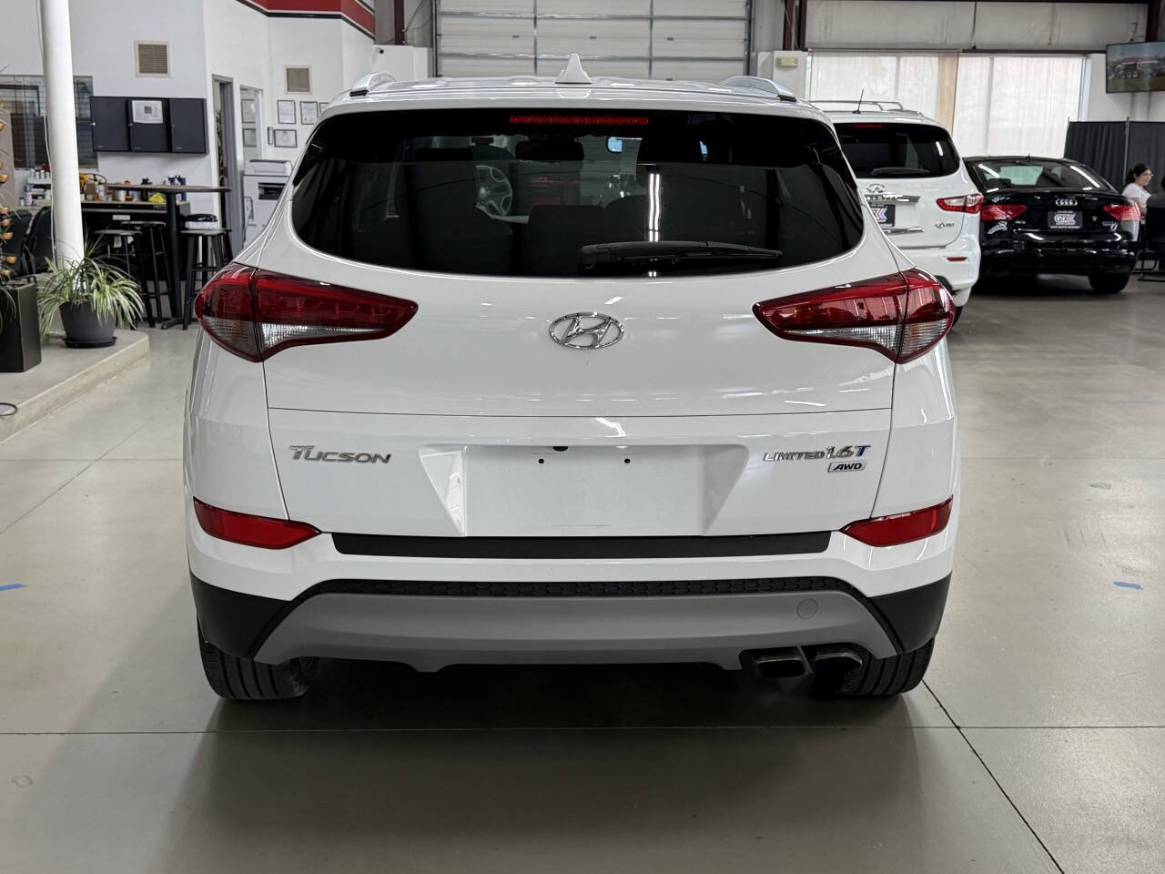 Used 2018 Hyundai Tucson Limited AWD/4WD image 3