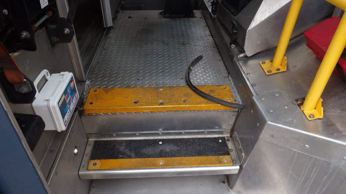 Used 2019 Ford E-450 and Econoline 450 Super Duty RWD image 27