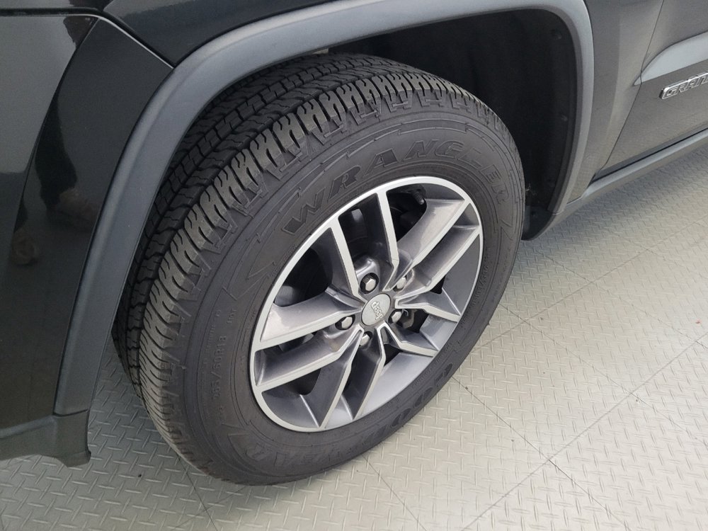 Used 2017 Jeep Grand Cherokee Limited AWD/4WD image 31