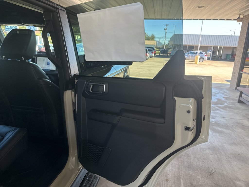 New 2025 Ford Bronco Outer Banks w/ Sasquatch Package image 24