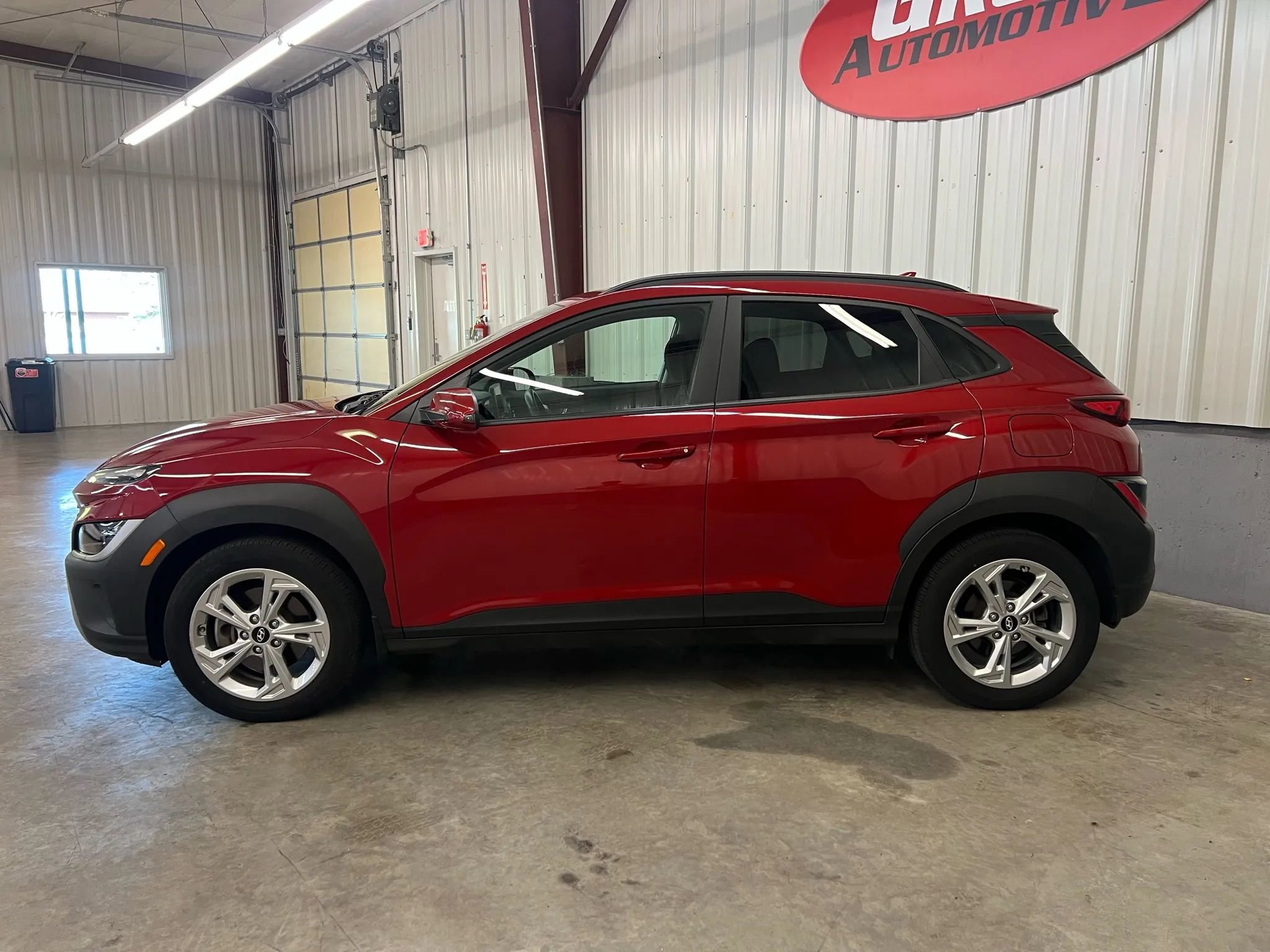Used 2022 Hyundai Kona SEL w/ Convenience Package image 4