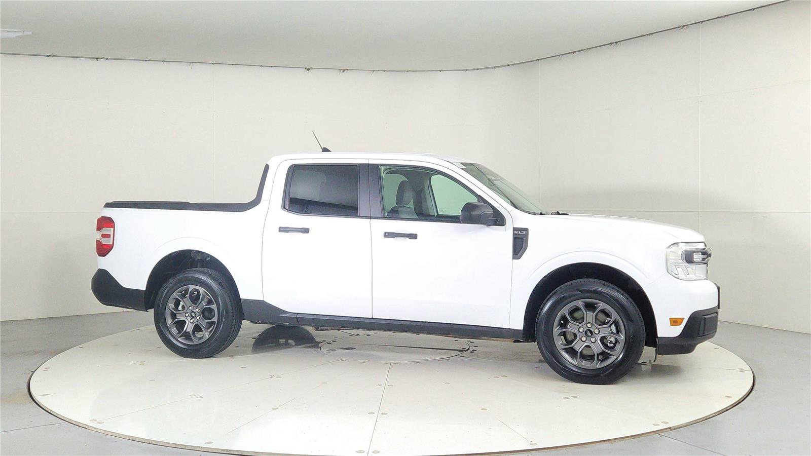 Used 2024 Ford Maverick XLT w/ Equipment Group 300A Standard image 8