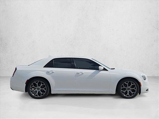 Used 2018 Chrysler 300 S w/ 300S Premium Group 2 image 4