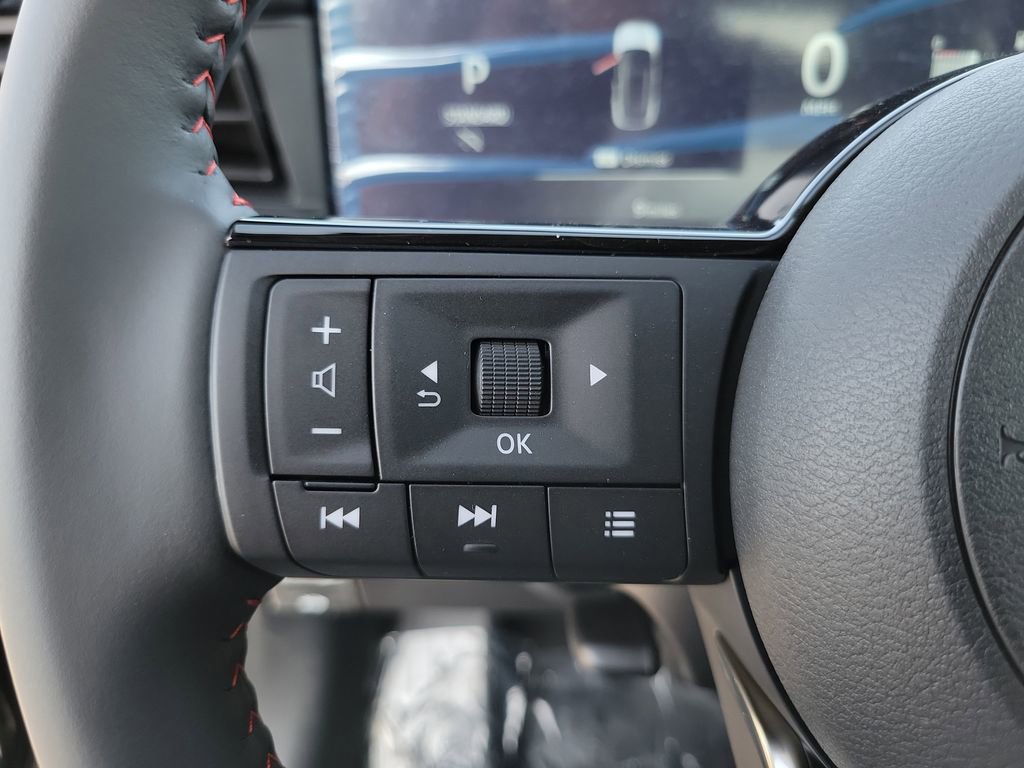 New 2026 Nissan Kicks SR image 5