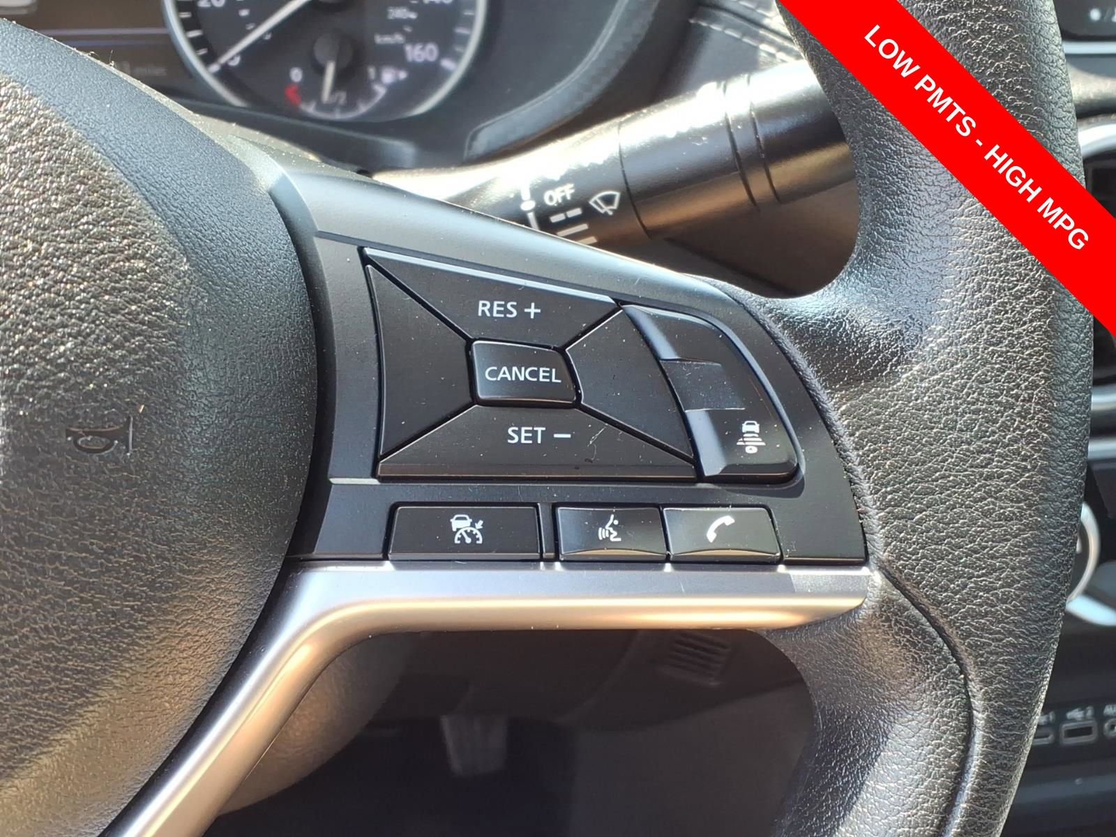 Used 2024 Nissan Sentra SV FWD image 23