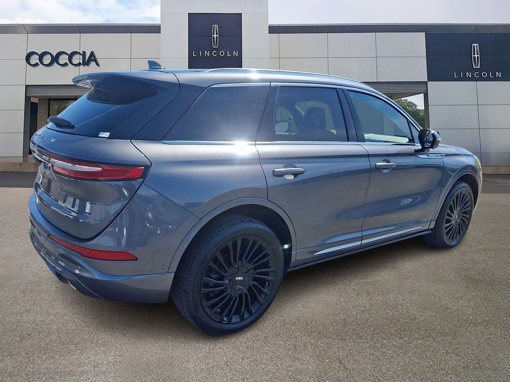 Used 2022 Lincoln Corsair Reserve w/ Equipment Group 201A AWD/4WD image 4